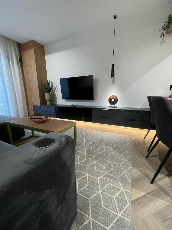 Luxury By The Lake Ap 25 Sibiu Exterior foto