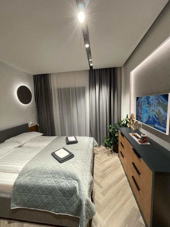 Luxury By The Lake Ap 25 Sibiu Exterior foto
